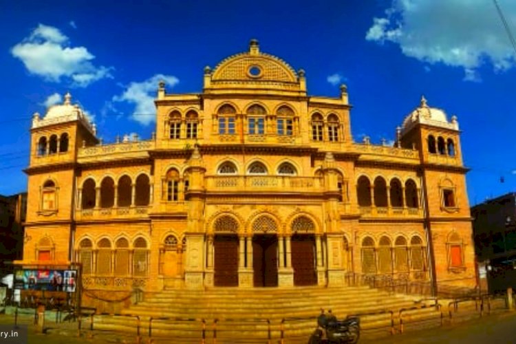 Town hall Maharaj Bada, Gwalior