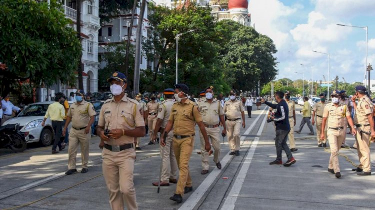 मुंबई स्थिति गोरेगांव में ड्रग पैडलर्स व बदमाशों ने एनसीबी के जोनल डायरेक्टर की टीम पर किया अटैक