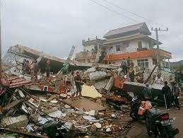इंडोनेशिया में भूकंप का भीषण झटका, 44 लोगों की मौत, 300 से ज्यादा घायल